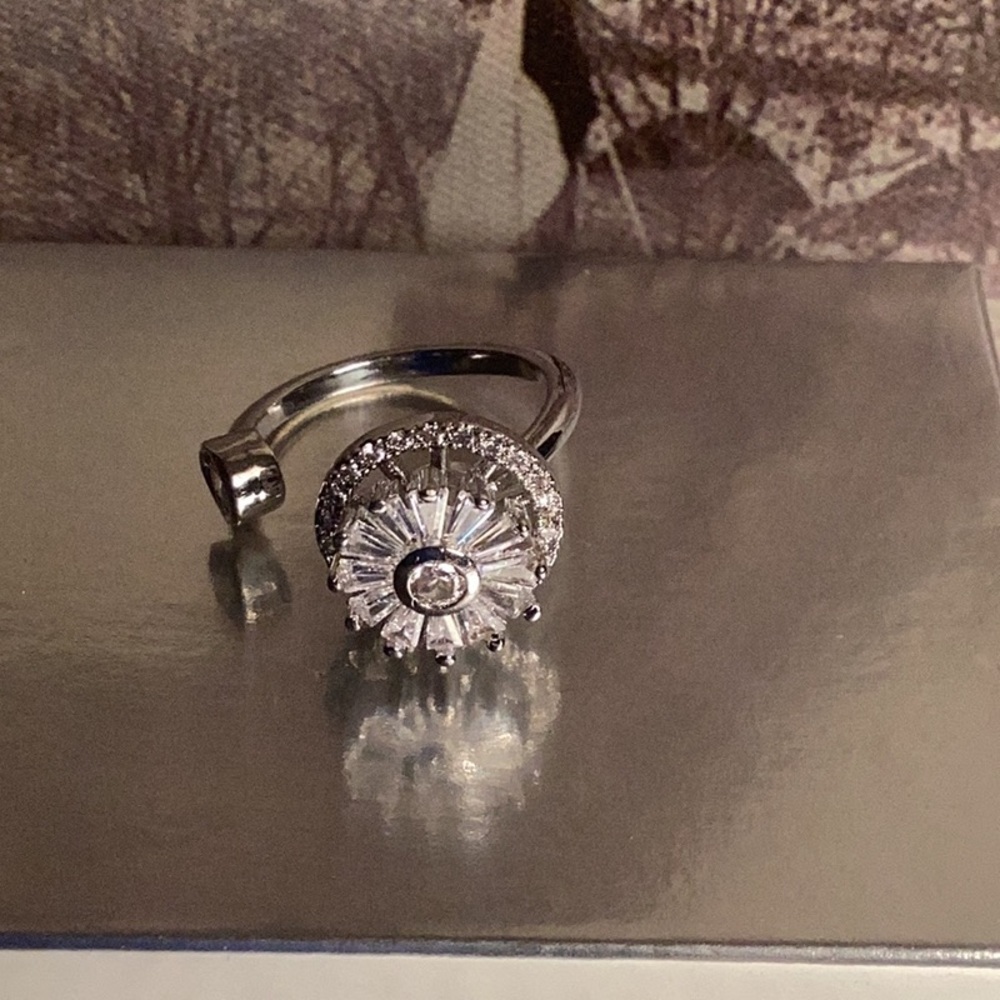 SILVER BRAS RING OS SIZE - Picture 4 of 8
